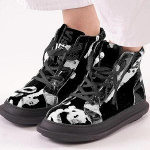 NIB Rundholz Graphic Suede Hi Top Booties EU 37 Runs Lg